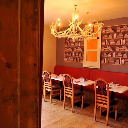 Buccleuch Arms Hotel St Boswells Bagian luar foto