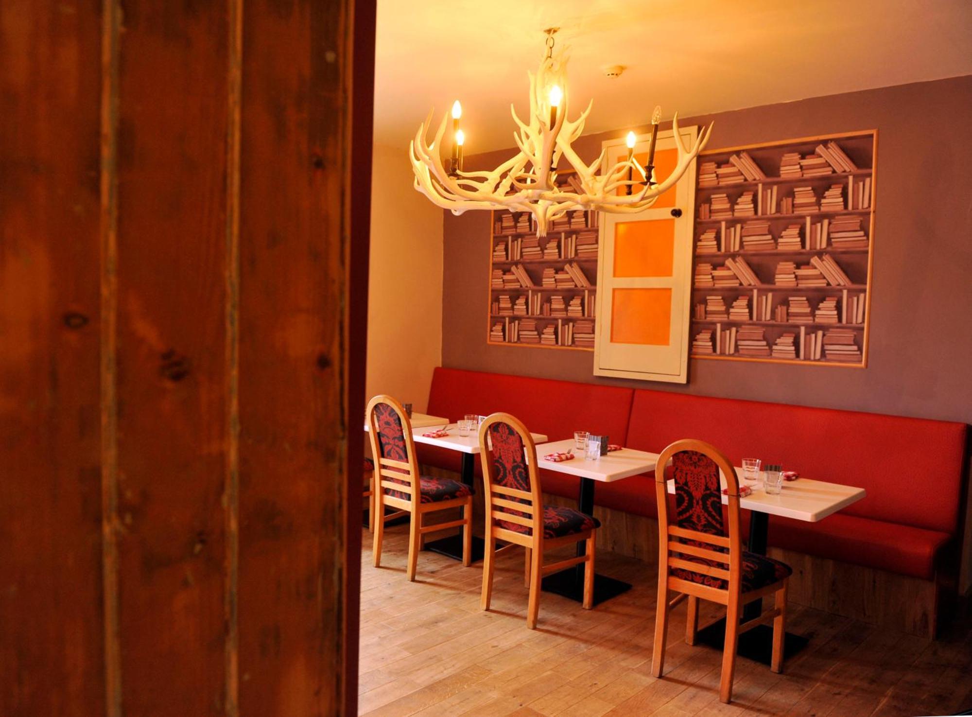 Buccleuch Arms Hotel St Boswells Bagian luar foto